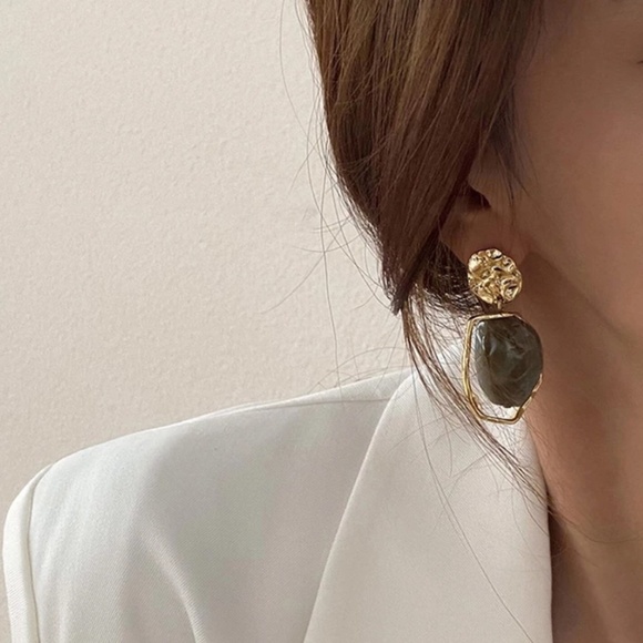 Sterling Silver "Winter" Drop Stone Pendants with Gold Casing - Picture 1 of 13